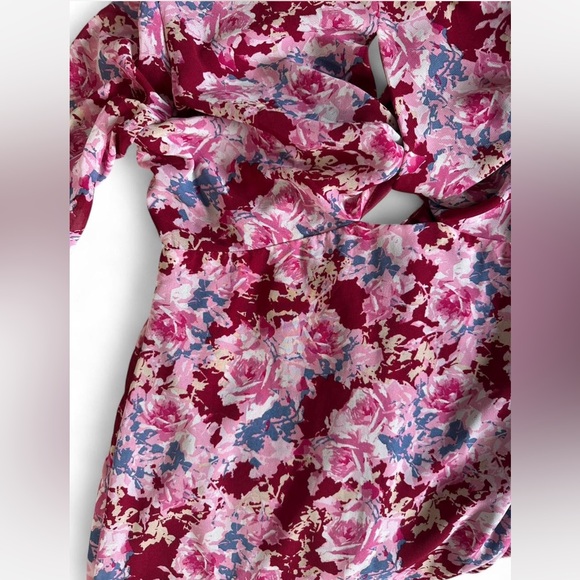 Vici Floral Twist Cutout Long Sleeve Midi Dress - Size M - Picture 5 of 6